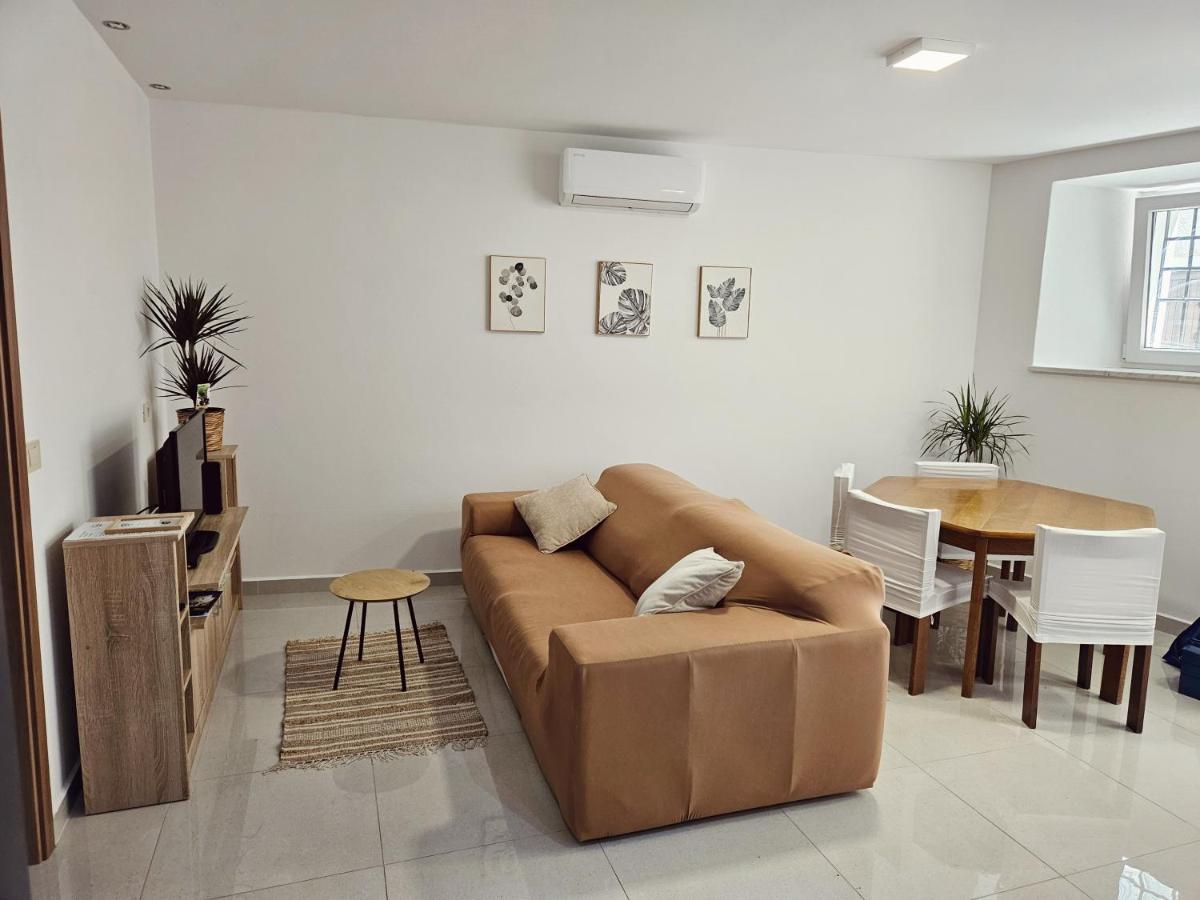 Apartment Gaja, كوبر المظهر الخارجي الصورة